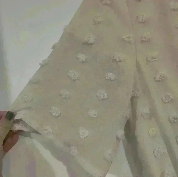 Cream Midi Sundress with V-Neck and Mandarin Collar - Picture 3 of 5